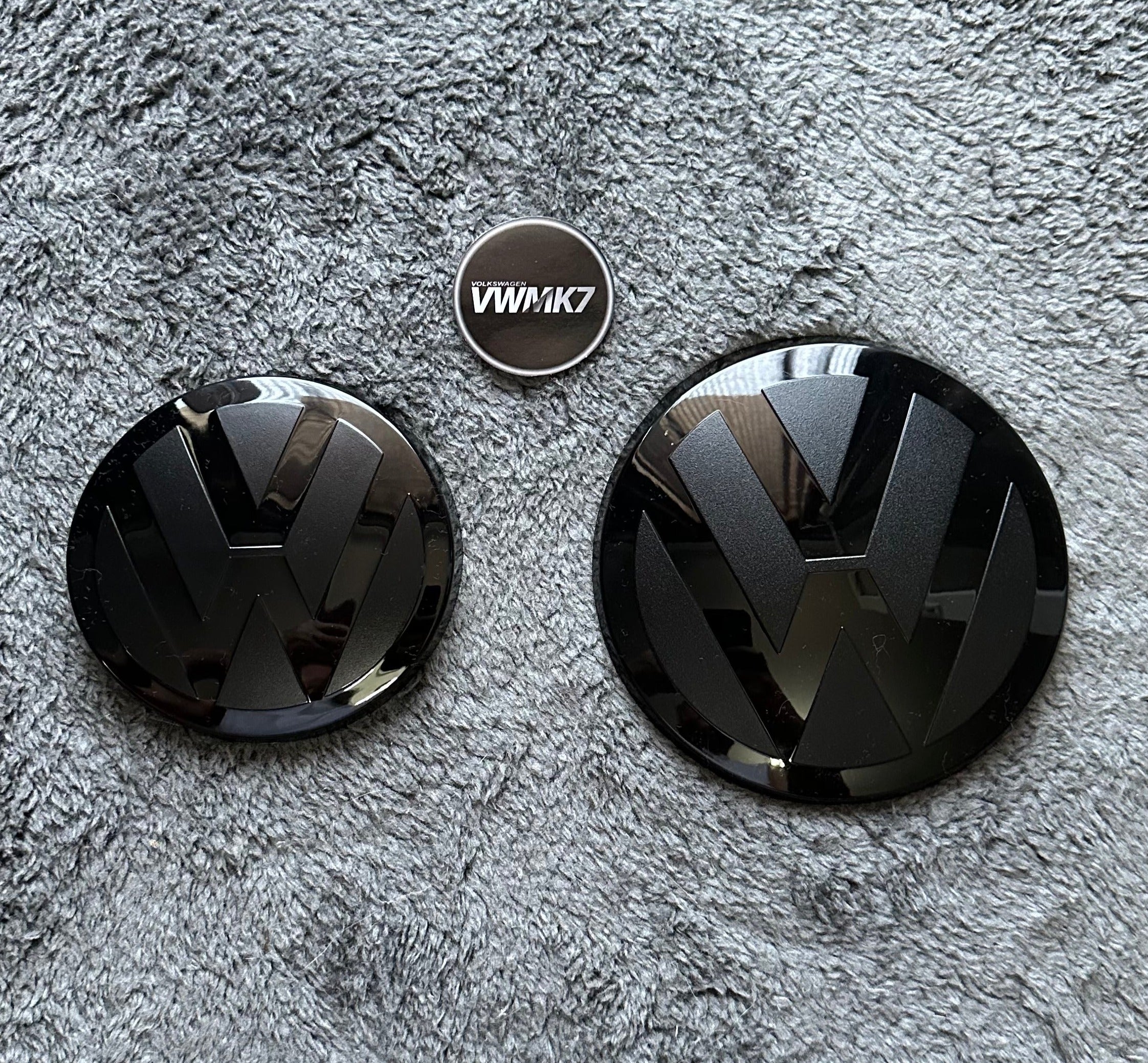 VW Volkswagen Emblem Schwarz mit 14mm Durchmesser Farbe Black